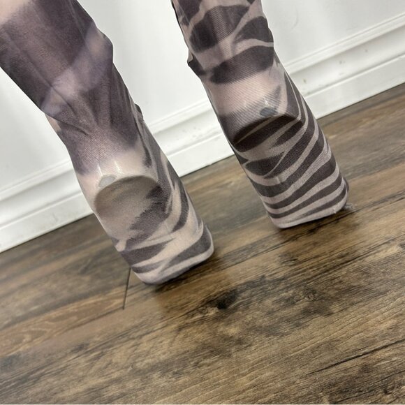 ❤️ NWT Diesel Leggings tiger Patterned Sheer M - Picture 6 of 12